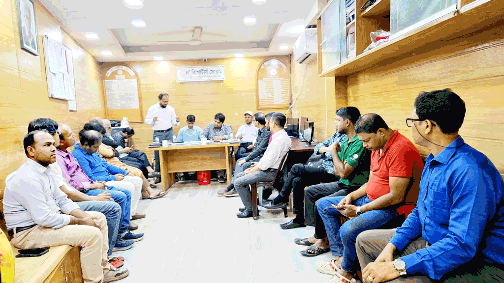 আপিল বিভাগে প্রবেশে বাধা: ১২ আগস্ট সুপ্রিম কোর্টের সামনে সাংবাদিকদের অবস্থান কর্মসূচি