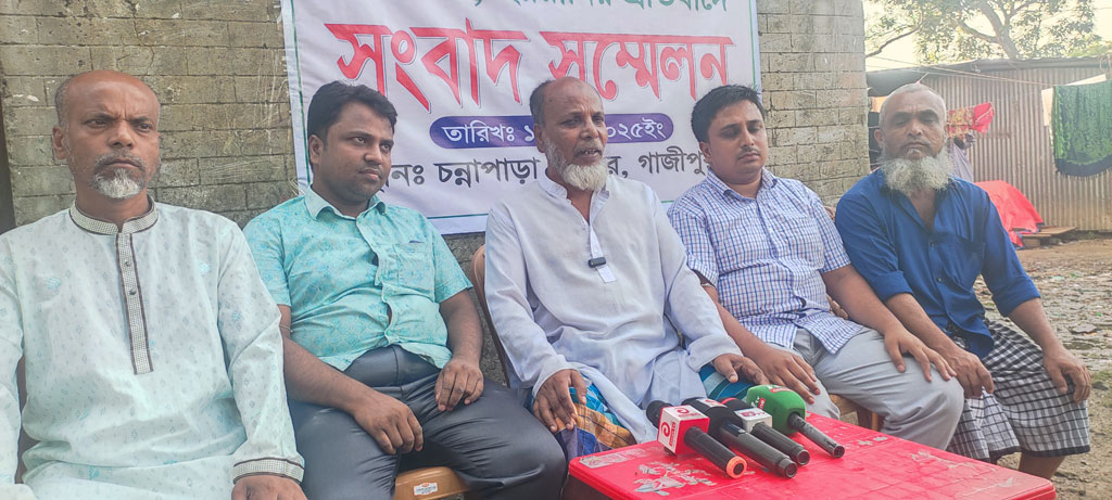 সংবাদ সম্মেলনে অভিযোগ: চাচার মামলার ভয়ে বনজঙ্গলে থাকছেন দুই ভাই