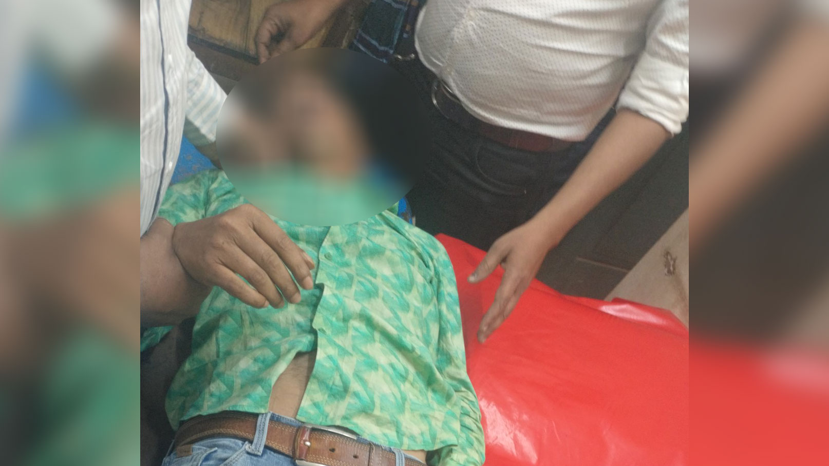 নুরের ইফতার পার্টিতে সাংবাদিকের ওপর হামলার অভিযোগ