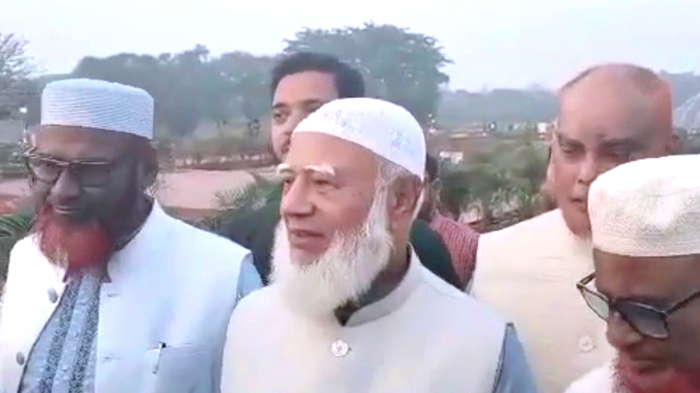 নৈতিক দায়িত্ব পালন করতে এসেছি: স্মৃতিসৌধে শ্রদ্ধা জানিয়ে জামায়াত আমির