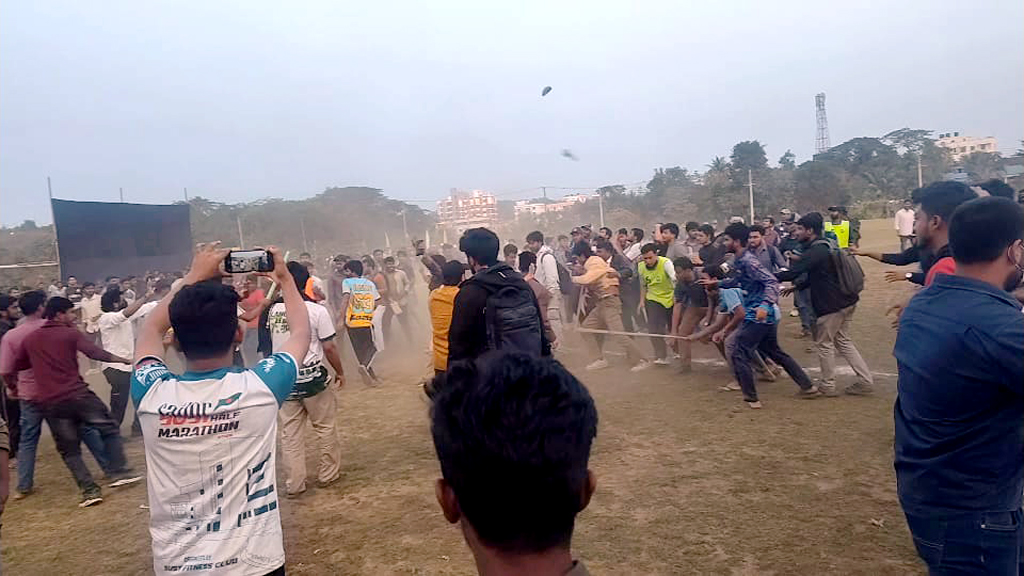 শাবির আন্তবিভাগীয় ক্রিকেট ফাইনালে সংঘর্ষ, আহত ১৫