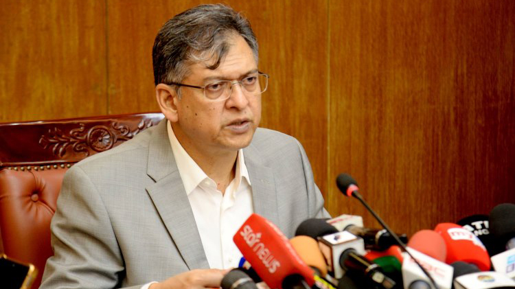 শেখ হাসিনাকে আইনি প্রক্রিয়ার মাধ্যমে ফেরাতে চায় সরকার: স্বরাষ্ট্রমন্ত্রী
