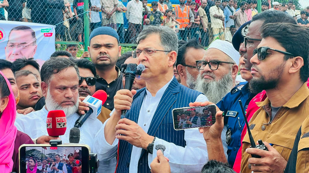 দুর্যোগ মোকাবিলা করার সব প্রস্তুতি সরকারের রয়েছে: স্বরাষ্ট্রমন্ত্রী