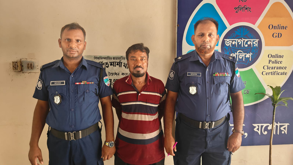 শার্শায় পুত্রবধূকে ধর্ষণের অভিযোগে শ্বশুর গ্রেপ্তার