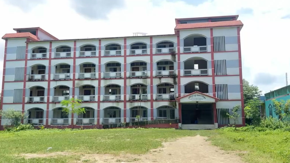 নরসিংদীর রায়পুরা: একই নামে দুই বিদ্যালয় বিপাকে শিক্ষক-শিক্ষার্থী