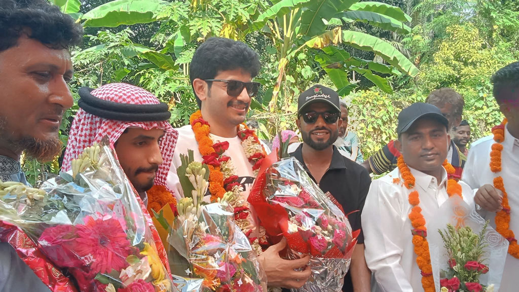 মাগুরায় যুবকের বিয়েতে ২ সৌদি নাগরিক