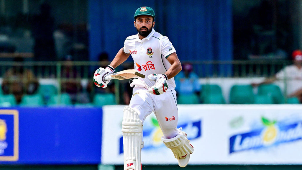 আউট হলেও শট খেলে যাবেন সাদমানরা