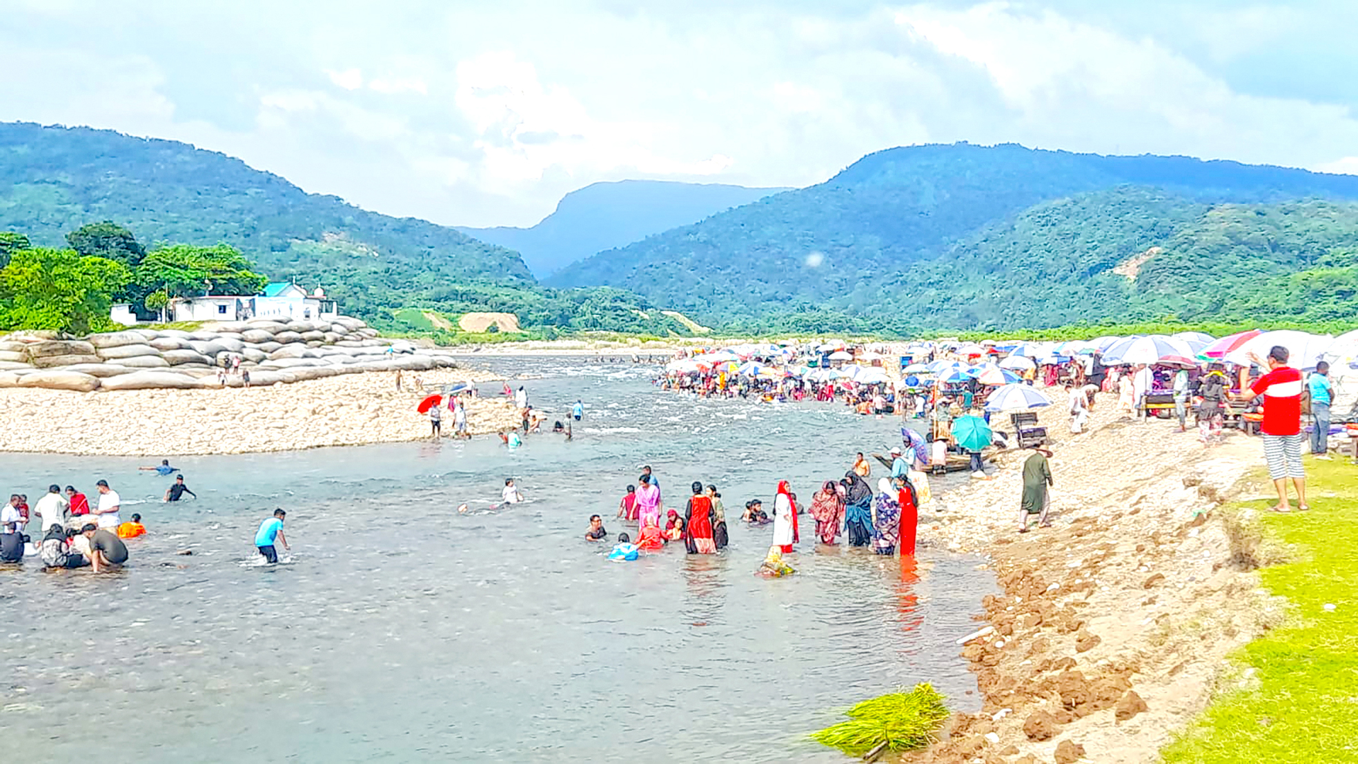 সিলেটের পর্যটন: ১০ লাখ পর্যটক সমাগমের আশা