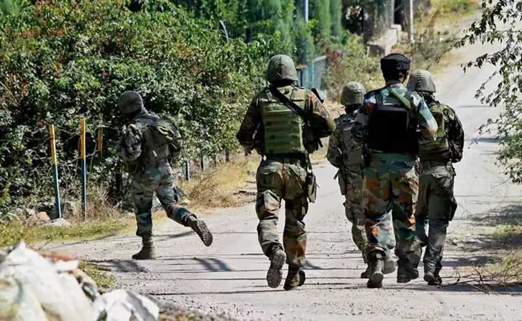 কাশ্মীরে দুই ভারতীয় সেনা নিহত