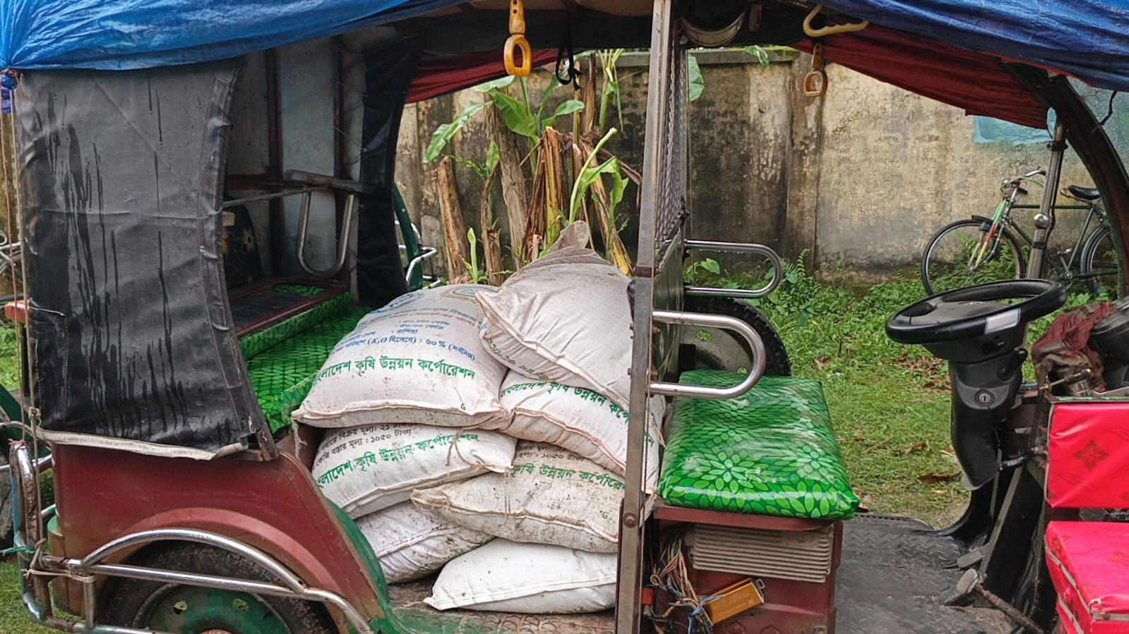 প্রকৃত কৃষক ছাড়াই প্রণোদনা বিতরণের অভিযোগ