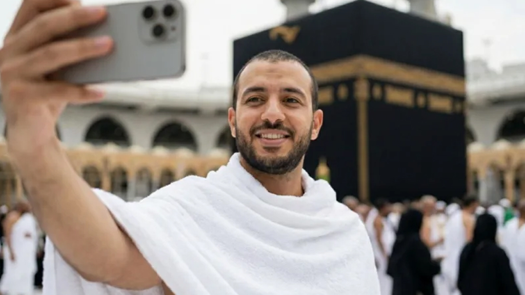 মক্কা-মদিনায় ছবি তোলায় নিষেধাজ্ঞা, যা জানা গেল