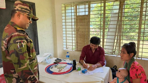 পাহাড়ের প্রত্যন্ত জনপদে চিকিৎসাসেবায় লক্ষ্মীছড়ি সেনা জোন
