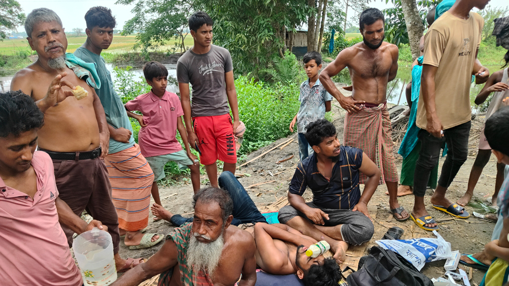কোটালীপাড়ায় দুই পক্ষের সংঘর্ষে শিশুসহ ৩০ জন আহত