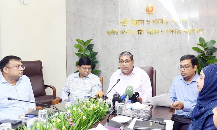সরকার এই অর্থবছরেই স্থানীয় সরকার নির্বাচন চায়: প্রতিমন্ত্রী মীর শাহে আলম
