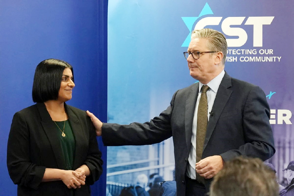 এপস্টেইন ফাইলস: হুমকিতে স্টারমারের প্রধানমন্ত্রিত্ব, সম্ভাব্য মুখ পাকিস্তানি বংশোদ্ভূত শাবানা