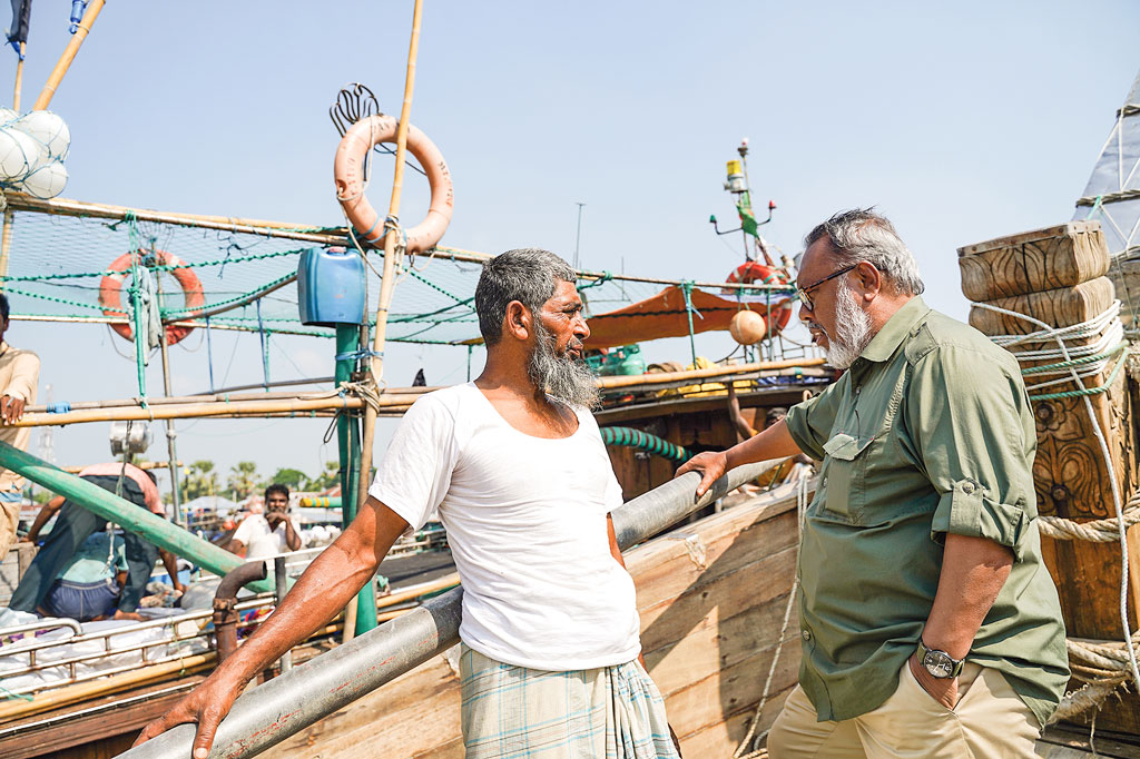 নিরাপদ জীবিকার দাবি সমুদ্রের মৎস্যজীবীদের