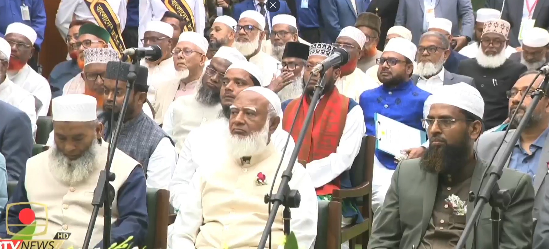 সংসদ সদস্য ও সংবিধান সংস্কার পরিষদের শপথ নিলেন জামায়াতের সংসদ সদস্যরা