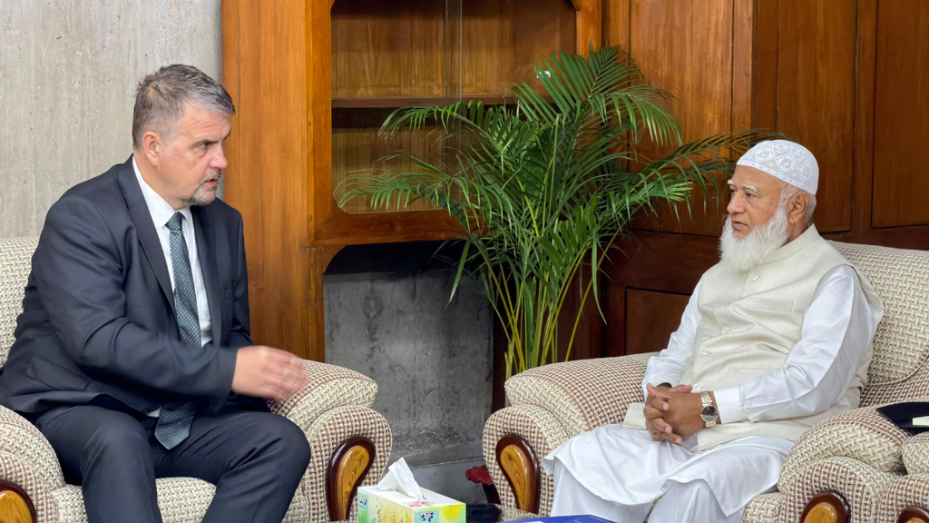 ইইউ প্রতিনিধিদলের কাছে আইনশৃঙ্খলা পরিস্থিতি নিয়ে জামায়াত আমিরের উদ্বেগ