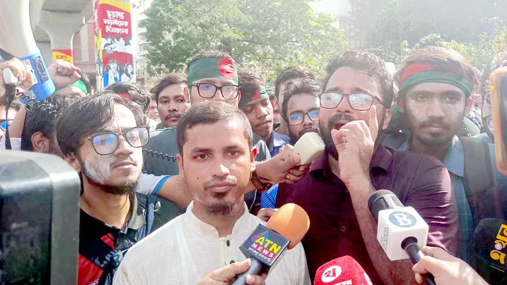 সরকারের কমিটি পছন্দ হয়নি, আন্দোলন চালিয়ে যাওয়ার ঘোষণা ‎প্রকৌশল শিক্ষার্থীদের