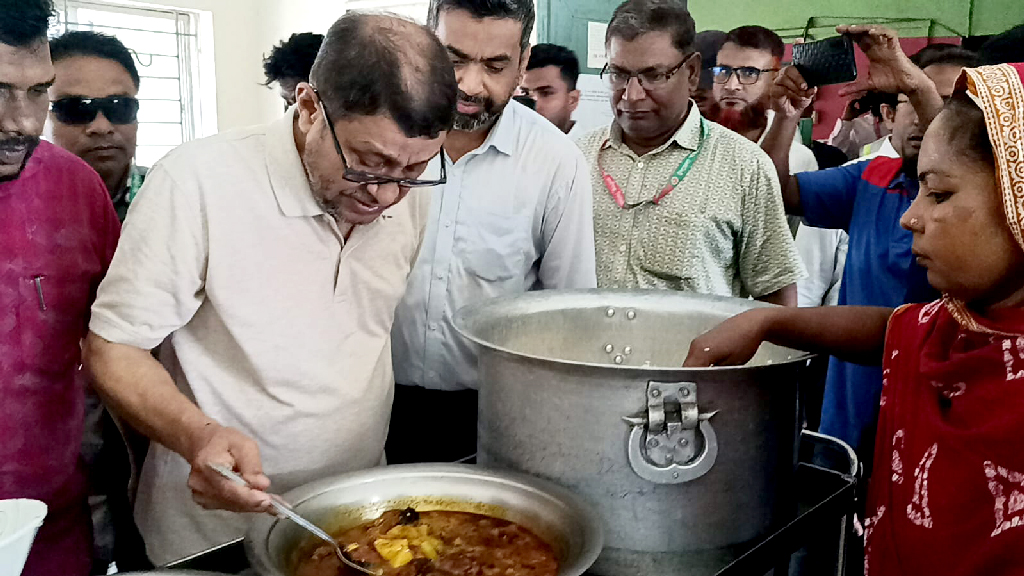 ১৭ বছরে কেউ নজর দেয়নি, তাই স্বাস্থ্যসেবাকে নতুন করে সাজাতে চাই: স্বাস্থ্যমন্ত্রী