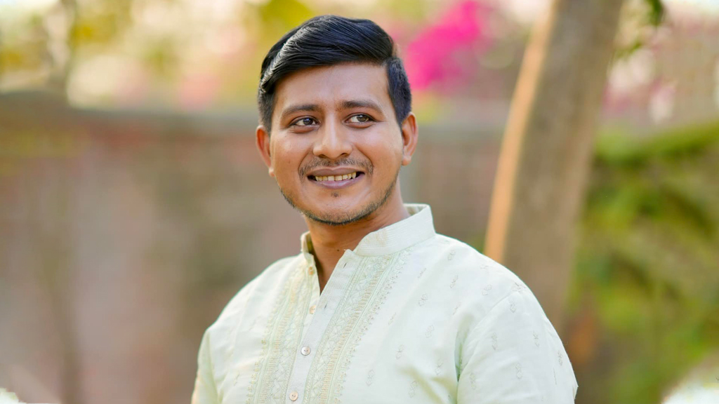 অভিনেত্রীকে ধর্ষণের হুমকির অভিযোগে বিতর্কের মুখে শামীম হাসান