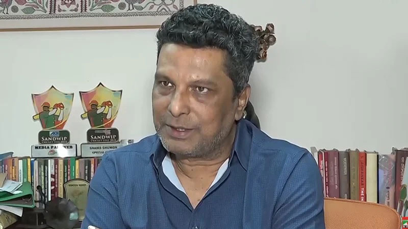 অভিনেতা শামস সুমনের জানাজা সম্পন্ন, পরিবার দেশে ফিরলে দাফন