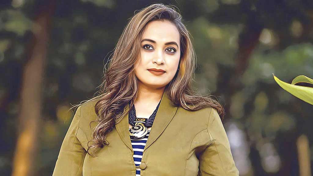 গ্লিসারিন ব্যবহারে ত্বকের ময়লা দূর হয়