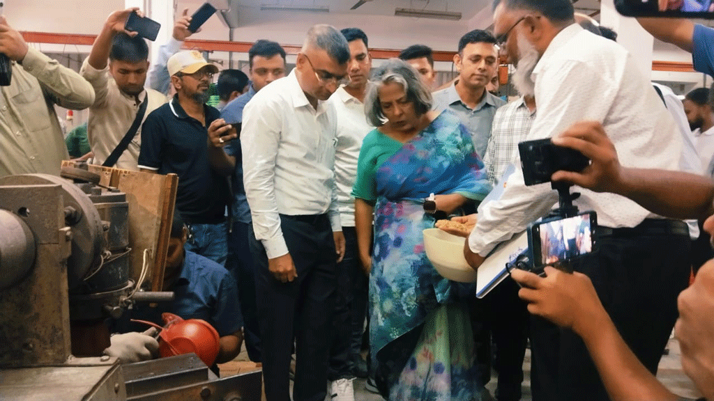 আমরা ফেরেশতা নই যে জাদু দিয়ে সবকিছু করে ফেলব: শারমীন এস মুরশিদ