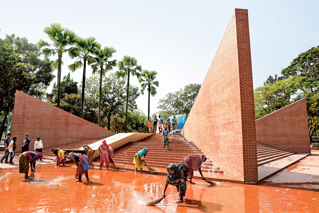 বিজয়ের পূর্বক্ষণে বেছে বেছে হত্যা করা হয় বুদ্ধিজীবীদের