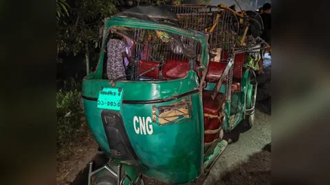 শেরপুরে বাস-অটোরিকশার মুখোমুখি সংঘর্ষে প্রবাসফেরত যুবক নিহত, আহত ৪