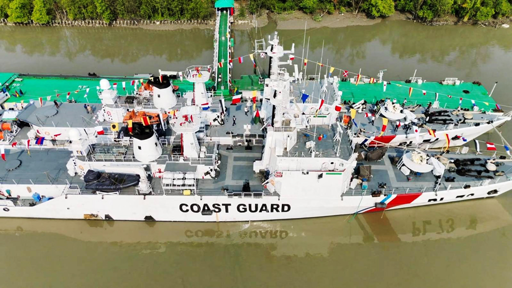 স্বাধীনতা দিবসে কোস্ট গার্ডের ৬ জাহাজ জনসাধারণের জন্য উন্মুক্ত