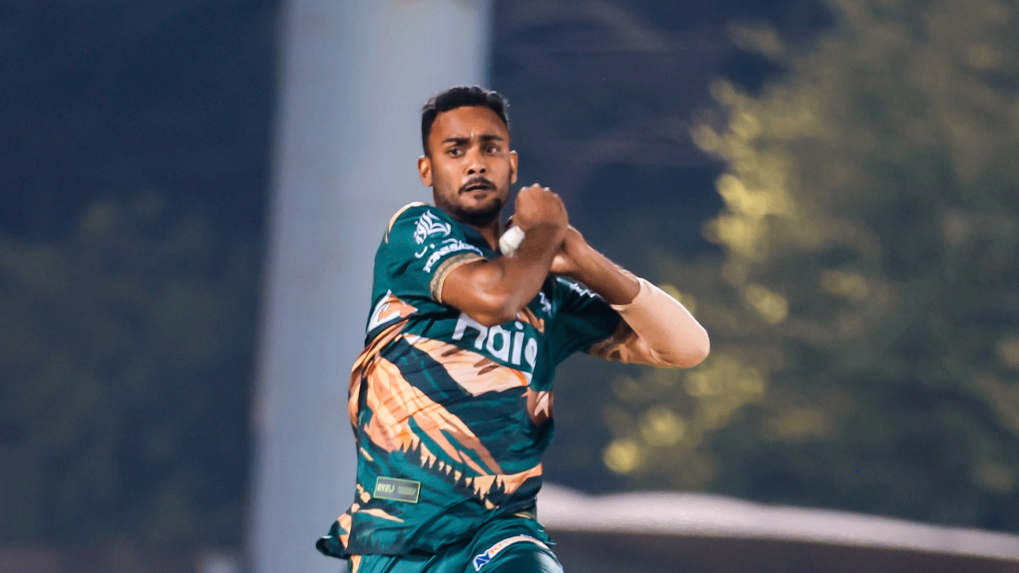 পিএসএল অভিষেকে ব্যয়বহুল শরীফুল