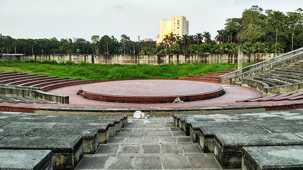 দুর্গাপূজা উপলক্ষে সোহরাওয়ার্দী উদ্যানে চলবে যাত্রাপালা