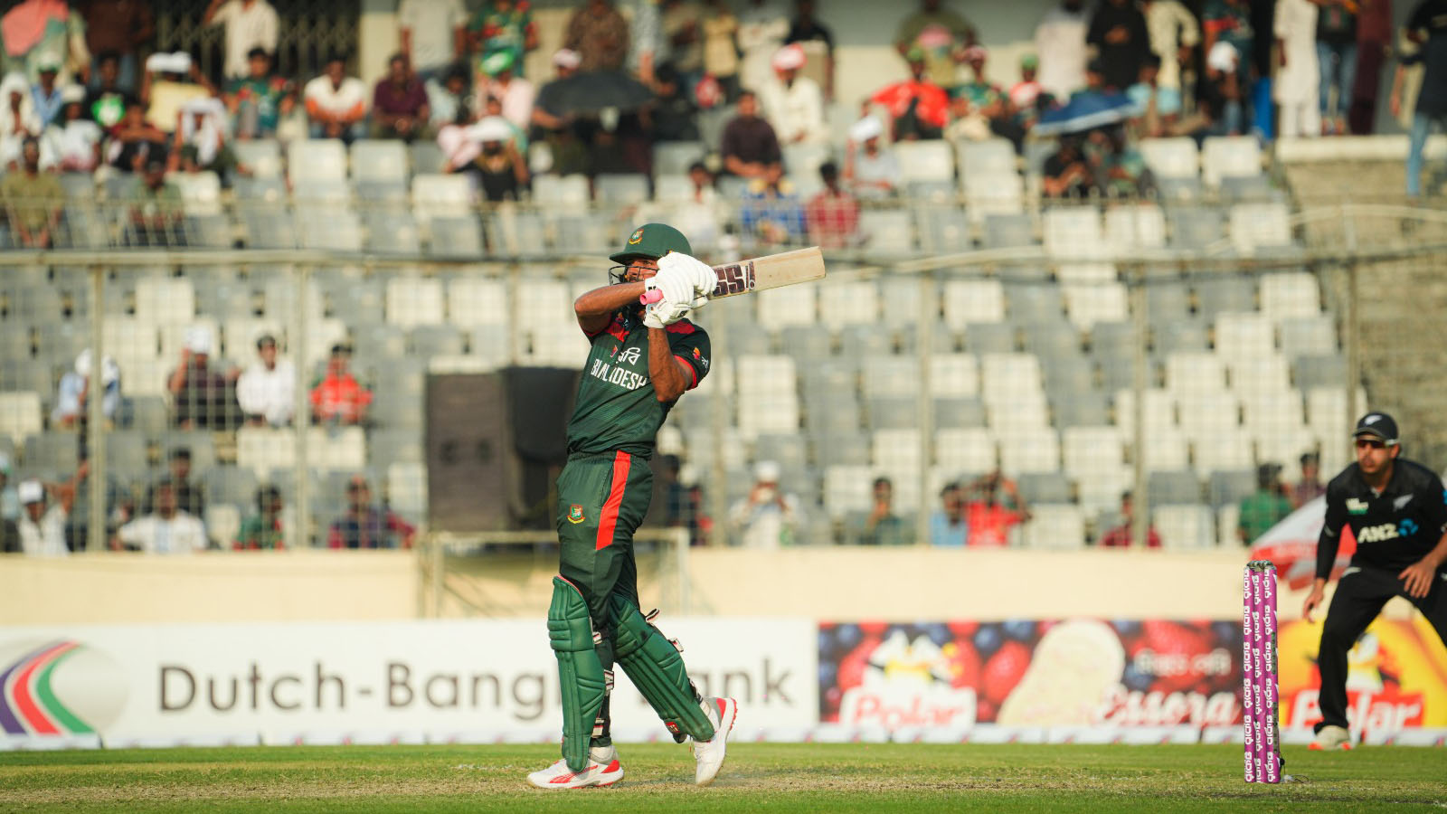 তামিম-সাইফকে হারিয়ে শুরুতেই চাপে বাংলাদেশ