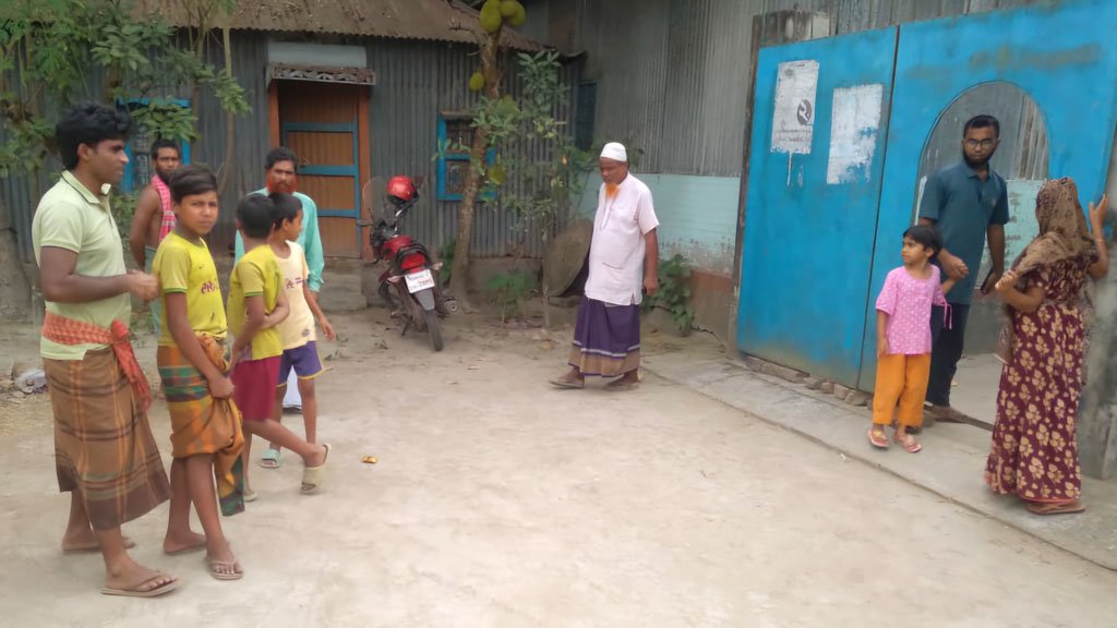ঢাবি শিক্ষার্থী হত্যা: সাম্যর গ্রামের বাড়িতে মাতম, লাশের অপেক্ষায় স্বজন-বন্ধুরা