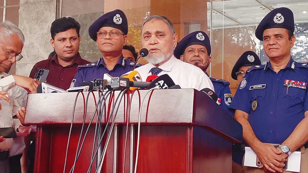 ত্রয়োদশ জাতীয় সংসদের মতো বিশ্বাসযোগ্য স্থানীয় নির্বাচন করতে চাই: সিইসি