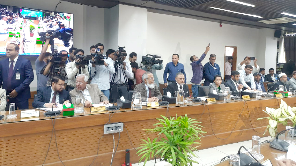 সুন্দর নির্বাচনের জন্য আচরণবিধি নয়, প্রতিপালনই গুরুত্বপূর্ণ: সিইসি