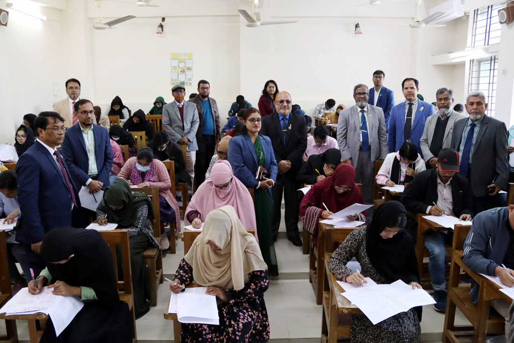 সিকৃবিতে কৃষি গুচ্ছের ভর্তি পরীক্ষায় উপস্থিতির হার ৯৩.৪১ শতাংশ