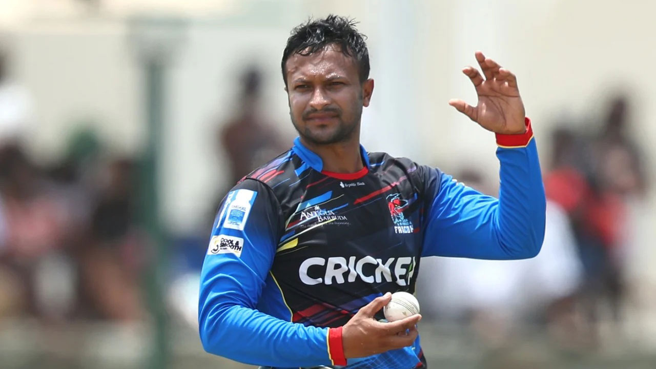 এক রাতে কী কী রেকর্ড গড়লেন সাকিব