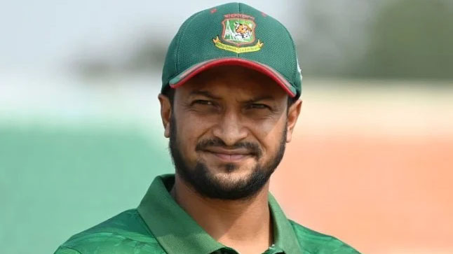 পাকিস্তান সিরিজে হলো না, সাকিব আসলে ফিরবেন কবে