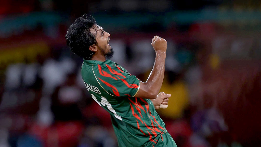 ভারতীয় ধারাভাষ্যকারের চোখে তানজিম সাকিব ‘ওয়ার্ল্ড ক্লাস’