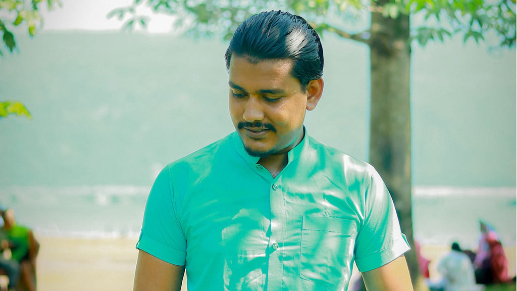 শাকিলের পরিবারকে প্রকাশ্যে মাঠে নিয়ে পেটানোর হুমকি দেওয়া হয়: তারেক রেজা
