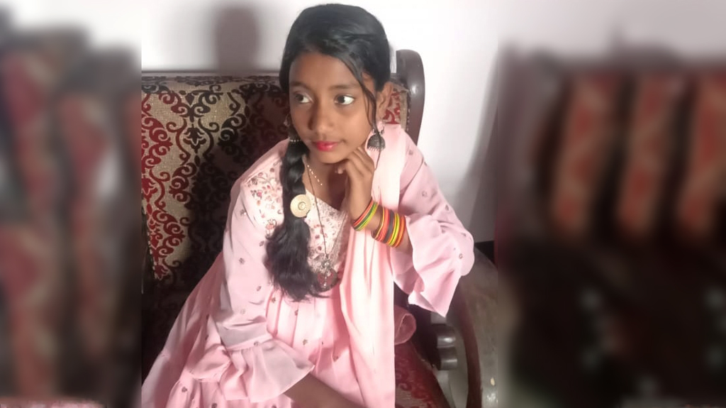 পাবনায় বিল থেকে হাত-পা ও মুখ বাঁধা স্কুলছাত্রীর লাশ উদ্ধার