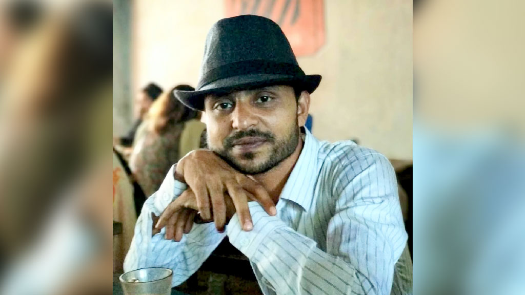 কুমিল্লায় ভাড়া বাসা থেকে কলেজশিক্ষকের অর্ধগলিত লাশ উদ্ধার