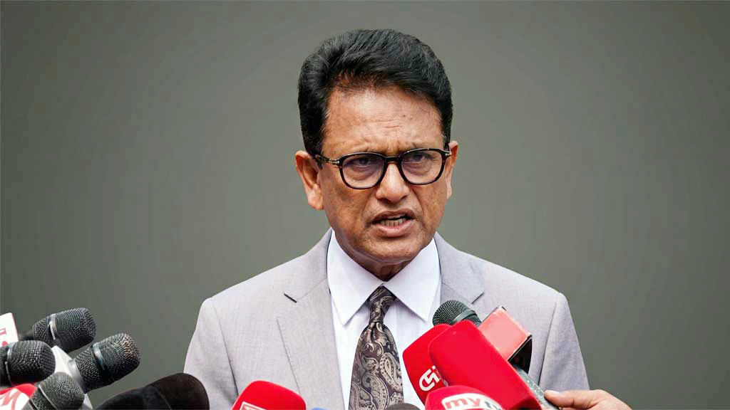 ইংলিশ মিডিয়াম শিক্ষাপ্রতিষ্ঠানে বিপুল অঙ্কের ফি আদায় করা হচ্ছে: শিক্ষামন্ত্রী