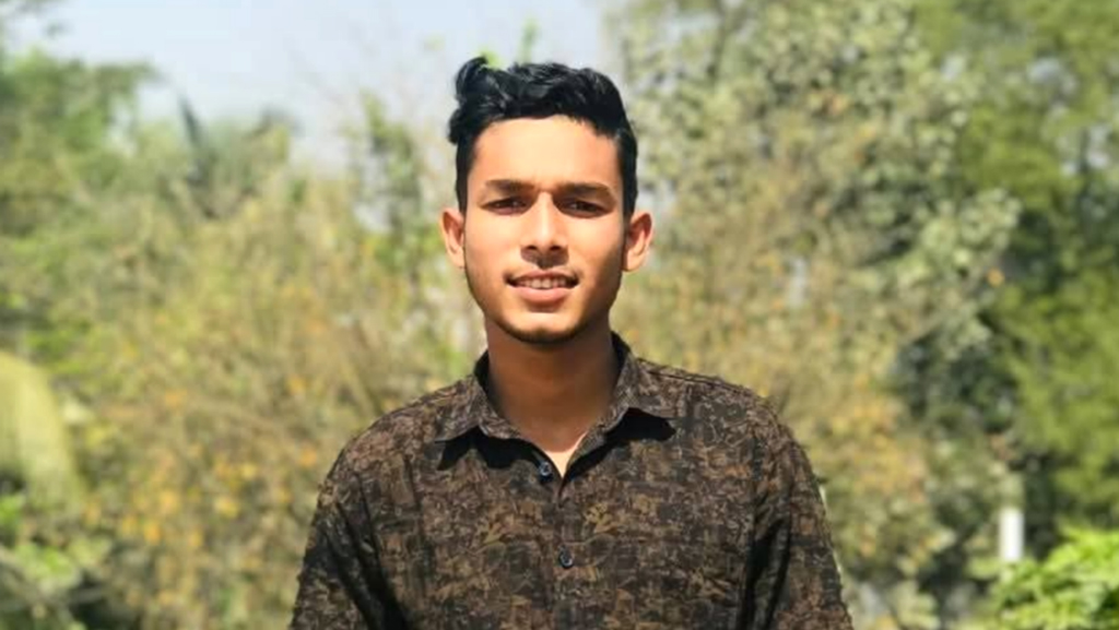 কক্সবাজারে কলেজছাত্রের ঝুলন্ত লাশ উদ্ধার
