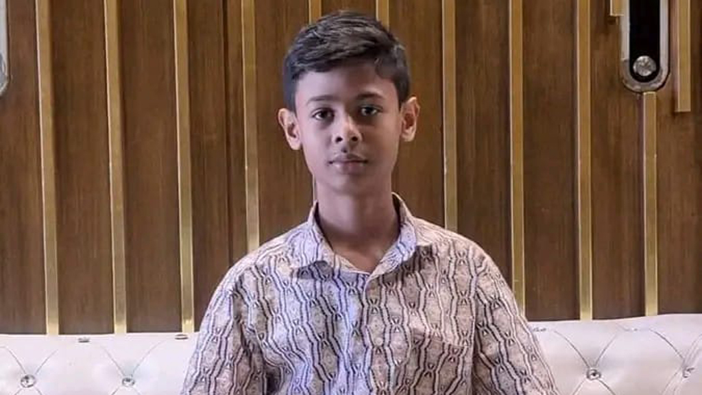 বন্ধুদের সঙ্গে সমুদ্রে নেমে শিক্ষার্থীর মৃত্যু, তথ্য গোপনের অপরাধে গ্রেপ্তার ৪ বন্ধু