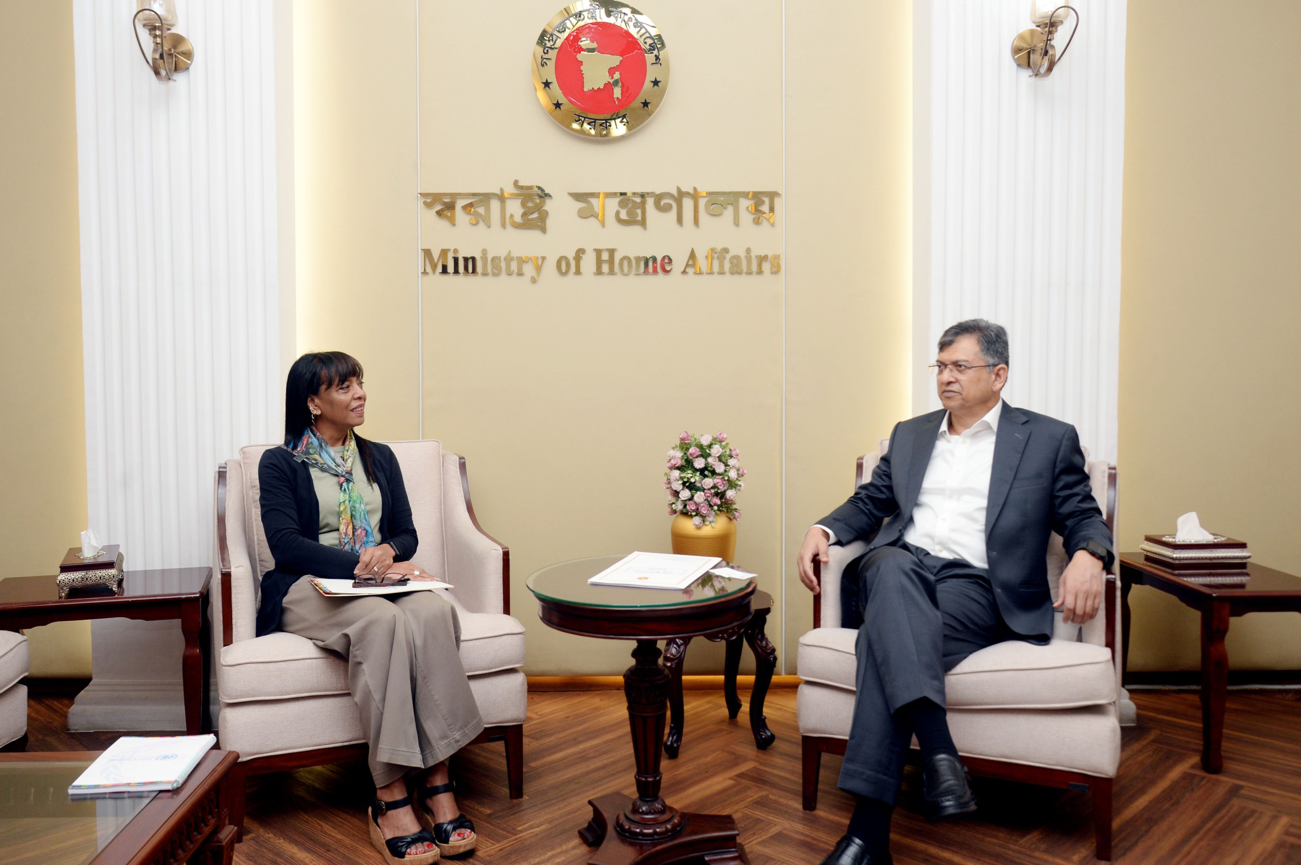 স্বরাষ্ট্রমন্ত্রী–জাতিসংঘ প্রতিনিধির বৈঠক: রোহিঙ্গা সংকট নিরসন ও শান্তিরক্ষা মিশনে সহযোগিতা জোরদারের আহ্বান