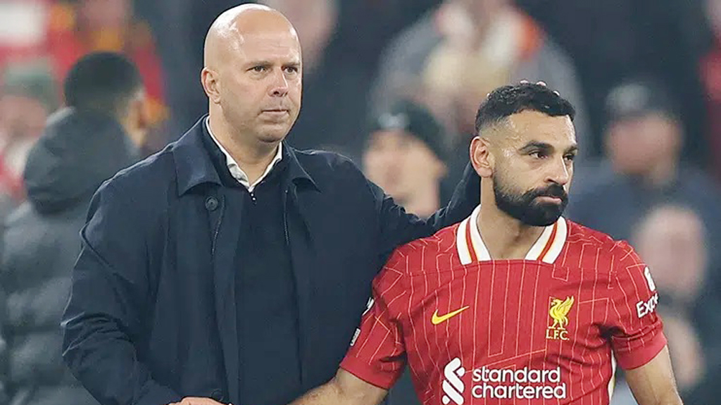 সালাহর বিস্ফোরক মন্তব্যের উত্তর নেই কোচের কাছেও