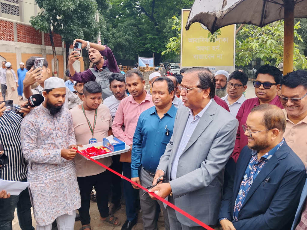 পুরো ঢাকা শহরকে সুন্দর করে সাজাতে চাই: ডিএসসিসি প্রশাসক